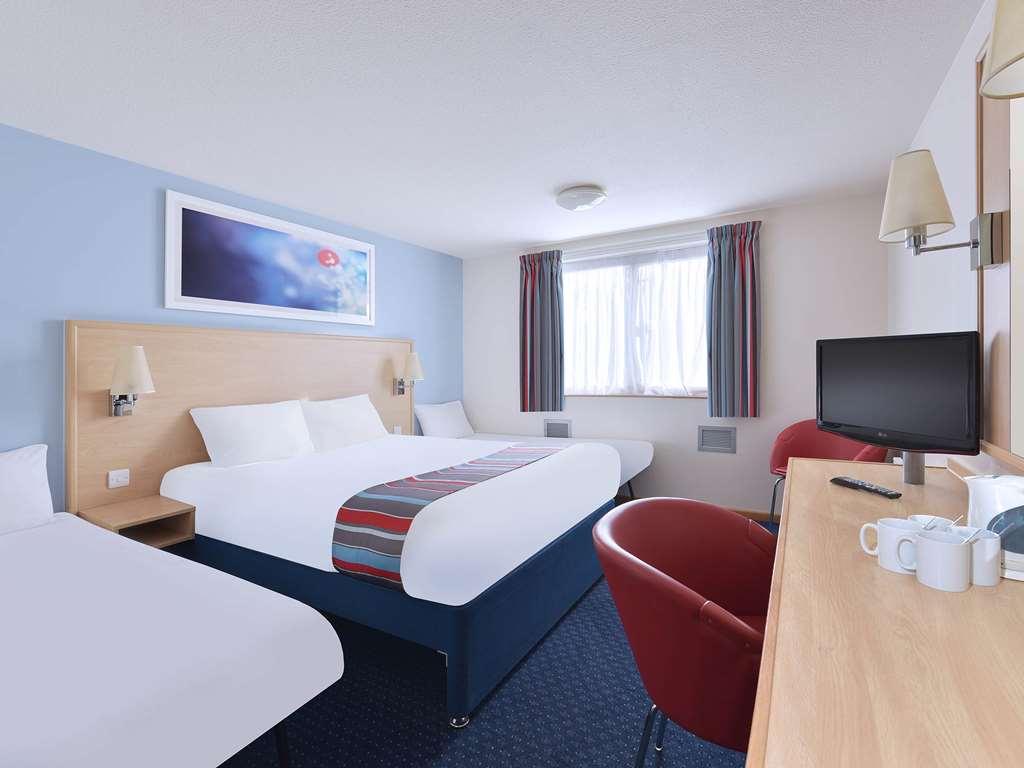 Travelodge Birmingham Dudley Chambre photo