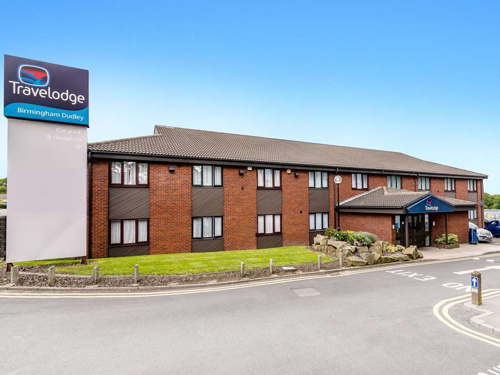 Travelodge Birmingham Dudley Extérieur photo